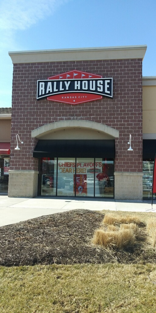 Rally House Summit Woods, 1712 NW Chipman Rd, Lees Summit, MO