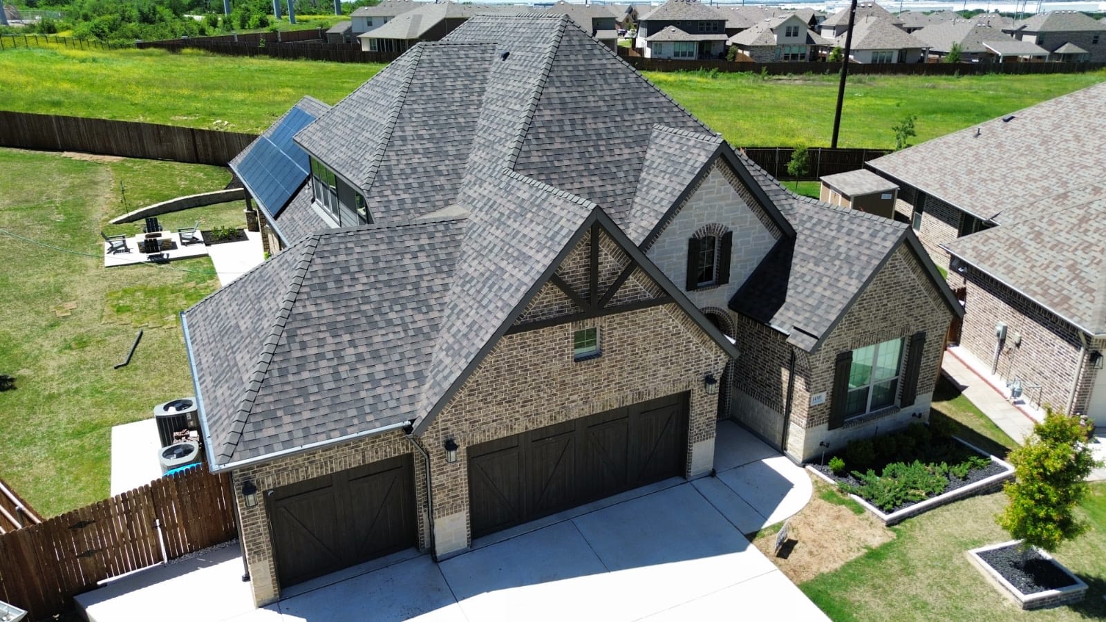 Roofing for HOPE, LLC dba MOMENTOUS Construction Group in Red Oak, TX 75154 (214) 7...